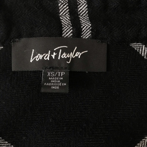 Soft v-neck flannel - Picture 2 of 2